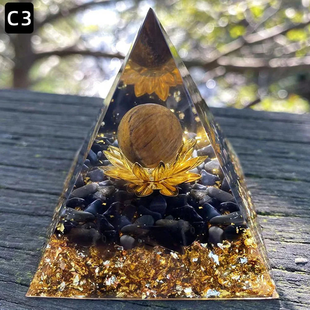 6cm Energy Pyramid Orgonite Reiki Natural Amethyst Ball Healing Crystal Chakra Tool Ornaments Resin Stones Home Decoration Gifts LUXORIA