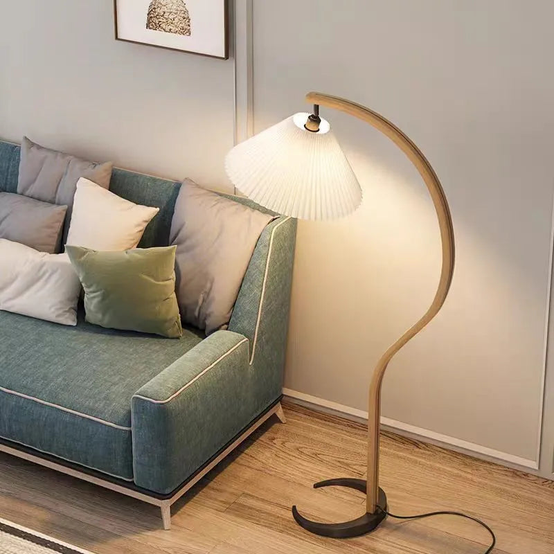 Japanese Curve floor lamp LED Soild Wood stading Lamp pleated lampshade Living Room Bedroom Study Decor sofa side reading Light LUXORIA