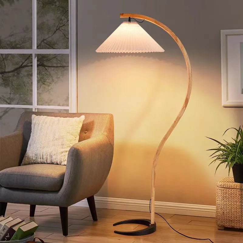 Japanese Curve floor lamp LED Soild Wood stading Lamp pleated lampshade Living Room Bedroom Study Decor sofa side reading Light LUXORIA